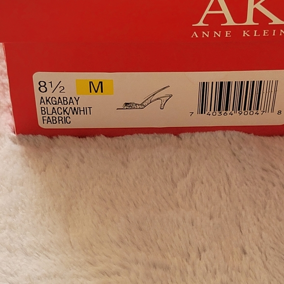 Vintage Anne Klein 8.5M 'Gabay' Black/White Fabric 4" Open Toe Slingback Heels - Picture 7 of 7